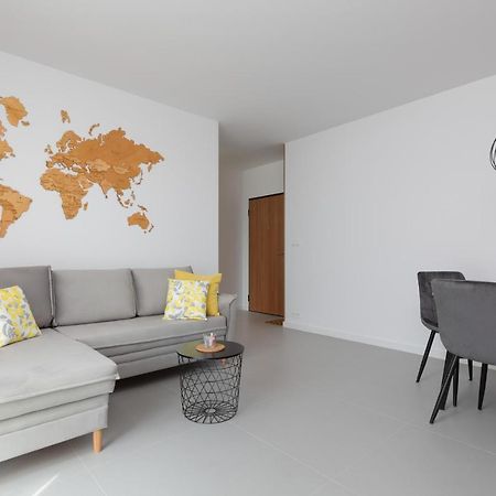 Nowe Bemowo Apartment By Renters Warszawa Exteriör bild