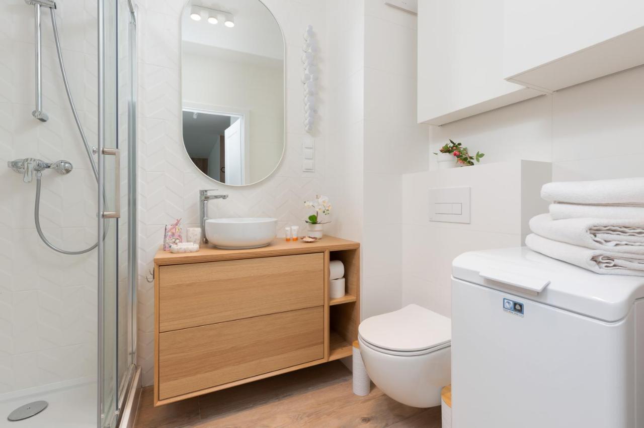 Nowe Bemowo Apartment By Renters Warszawa Exteriör bild