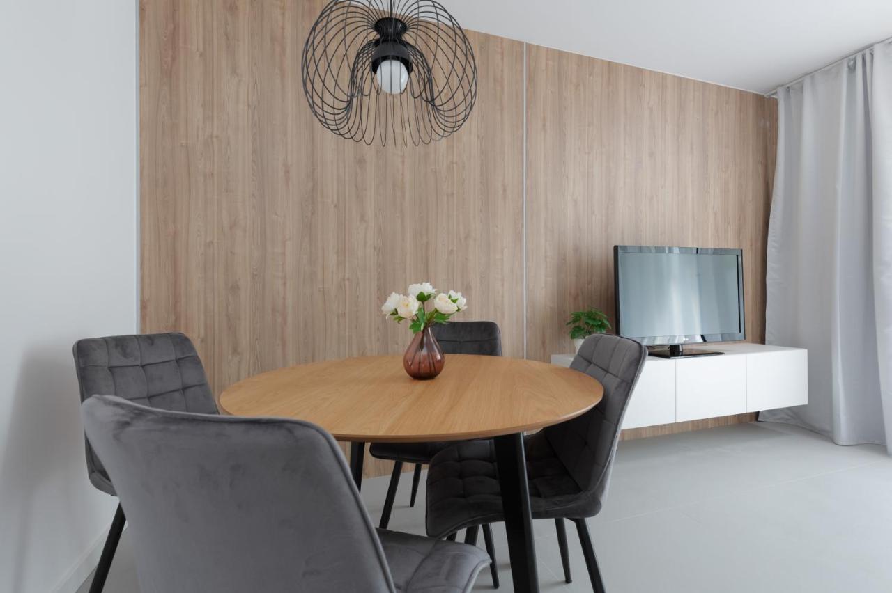 Nowe Bemowo Apartment By Renters Warszawa Exteriör bild